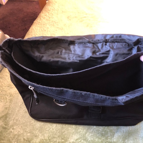 Vintage Black Canvas Convertible Messenger Bag by Roots - Picture 6 of 6